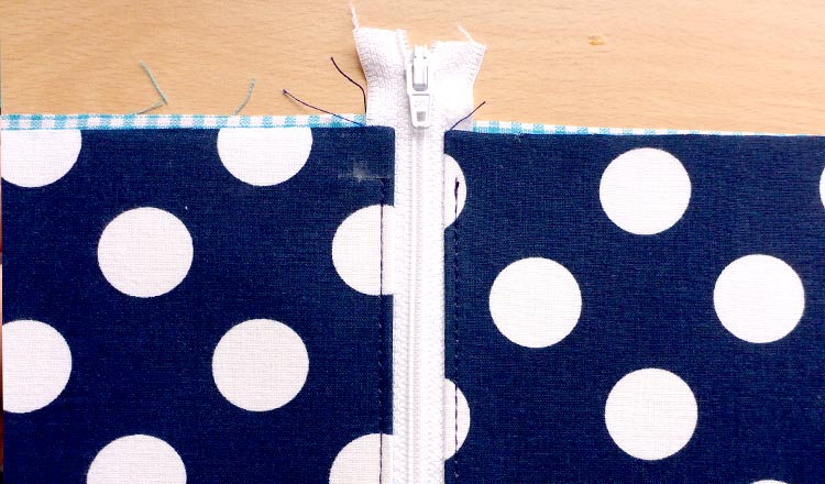 Zipper Pouch Tutorial