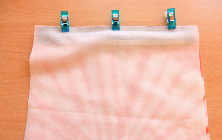 Zipper Pouch Tutorial: how to sew a makeup bag 